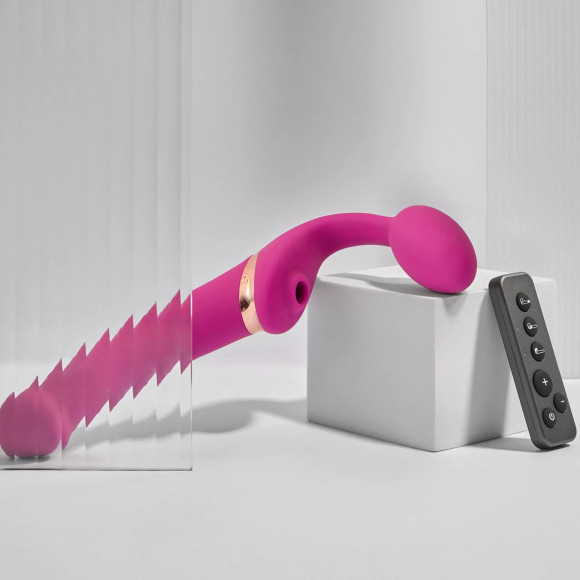 Ярко-розовый безремневой страпон Multi Orgasm Bendable Strap-On size XL с клиторальной стимуляцией Ярко-розовый безремневой страпон Multi Orgasm Bendable Strap-On size XL с клиторальной стимуляцией