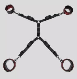 Изысканный набор фиксаций на кровати Reversible Under Mattress Restraint Set Изысканный набор фиксаций на кровати Reversible Under Mattress Restraint Set