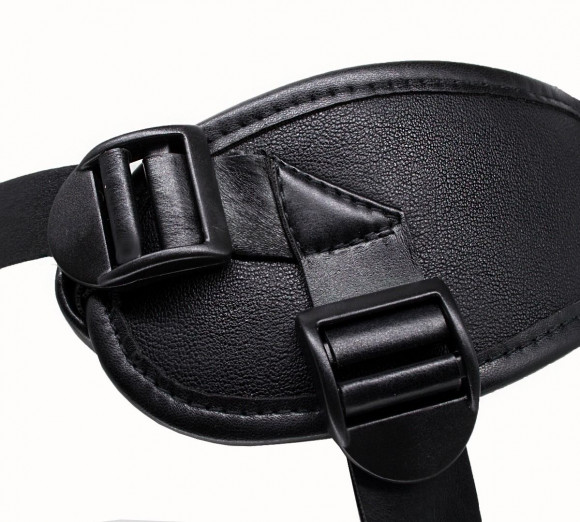 Податливый фаллос на трусиках Harness - 20,5 см. Податливый фаллос на трусиках Harness - 20,5 см.