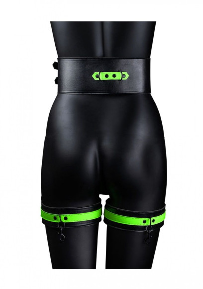 Набор для бондажа Thigh Cuffs with Belt and Handcuffs - размер L-XL Набор для бондажа Thigh Cuffs with Belt and Handcuffs - размер L-XL