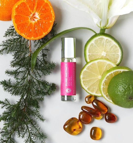 Женское ароматическое масло с феромонами Pure Instinct Pheromone Infused Essential Oil for Her - 10,2 мл. Женское ароматическое масло с феромонами Pure Instinct Pheromone Infused Essential Oil for Her - 10,2 мл.