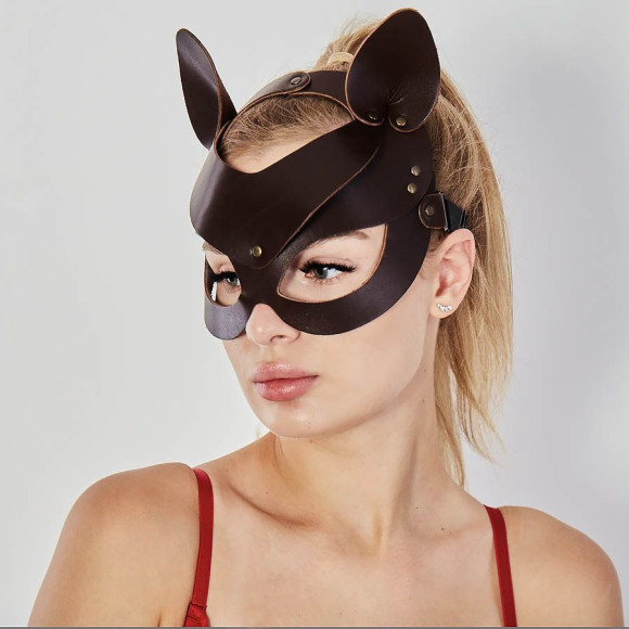 Коричневая кожаная маска Кошечка Коричневая кожаная маска Кошечка