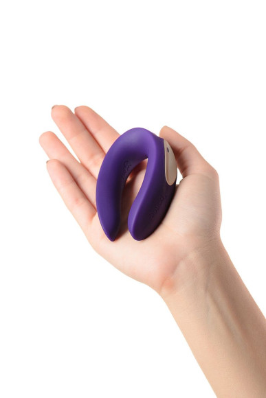 Фиолетовый вибратор для пар Satisfyer Double Plus Remote с пультом ДУ Фиолетовый вибратор для пар Satisfyer Double Plus Remote с пультом ДУ