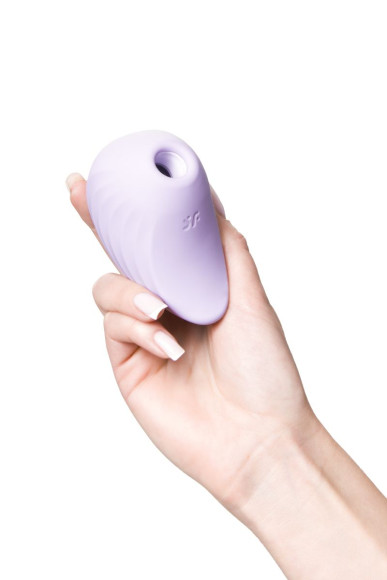Сиреневый вакуум-волновой стимулятор клитора Satisfyer Pearl Diver Сиреневый вакуум-волновой стимулятор клитора Satisfyer Pearl Diver