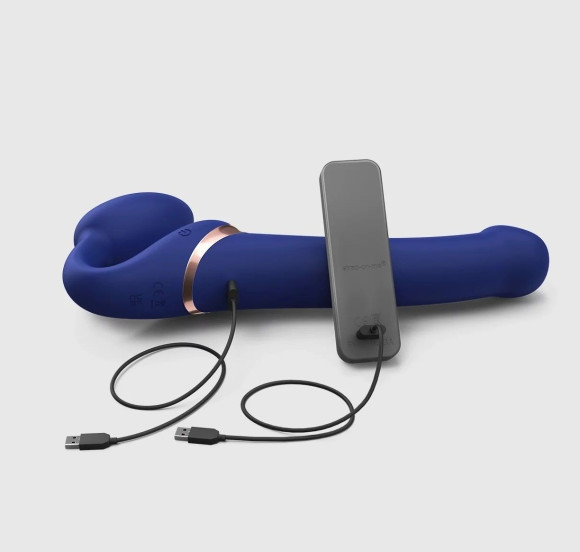 Синий безремневой страпон Multi Orgasm Bendable Strap-On size L с клиторальной стимуляцией Синий безремневой страпон Multi Orgasm Bendable Strap-On size L с клиторальной стимуляцией