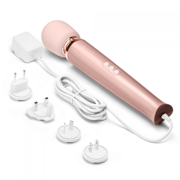Проводной жезловый вибромассажер Le Wand Powerful Plug-In Vibrating Massger - 34 см. Проводной жезловый вибромассажер Le Wand Powerful Plug-In Vibrating Massger - 34 см.