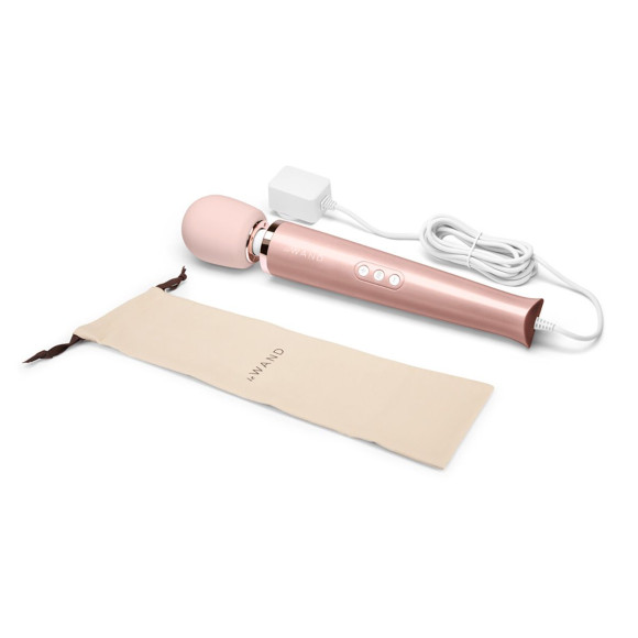 Проводной жезловый вибромассажер Le Wand Powerful Plug-In Vibrating Massger - 34 см. Проводной жезловый вибромассажер Le Wand Powerful Plug-In Vibrating Massger - 34 см.